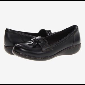 Clarks Ashland Bubble Loafer - 8W (Black)